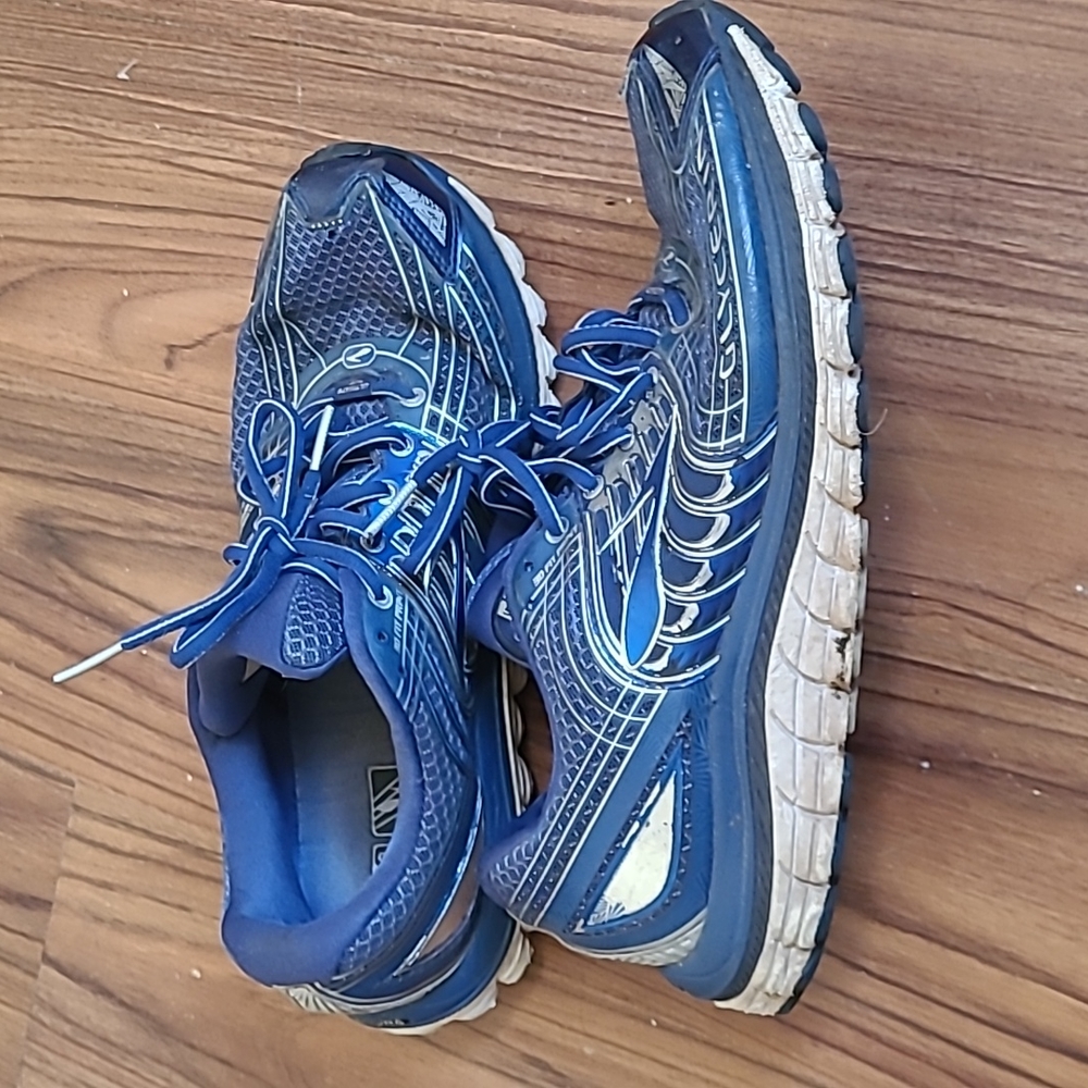 Brooks Glycerin mens size 11